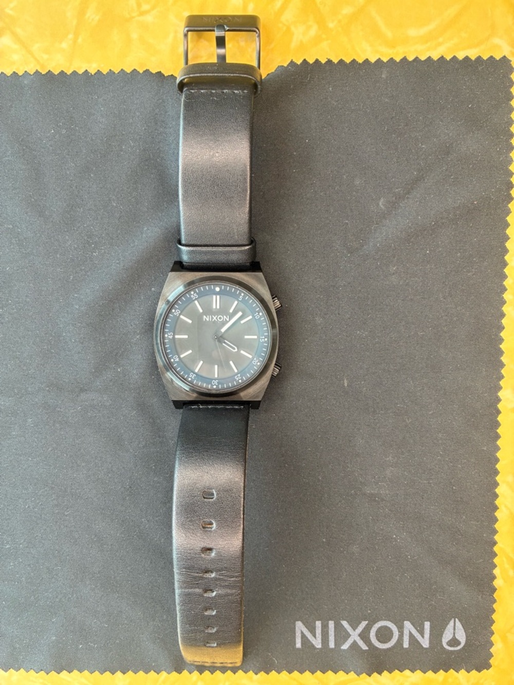 Nixon Black Leather The Brigade Watch
